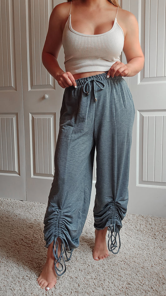 Solie Cinched Pants - Green Olive